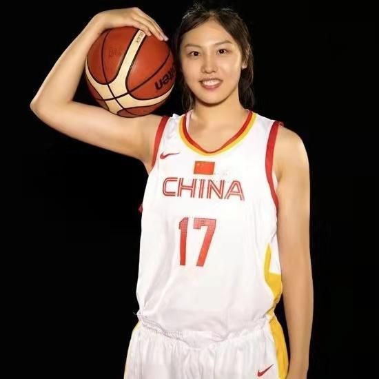 白丝护士被c到爽哭网站
